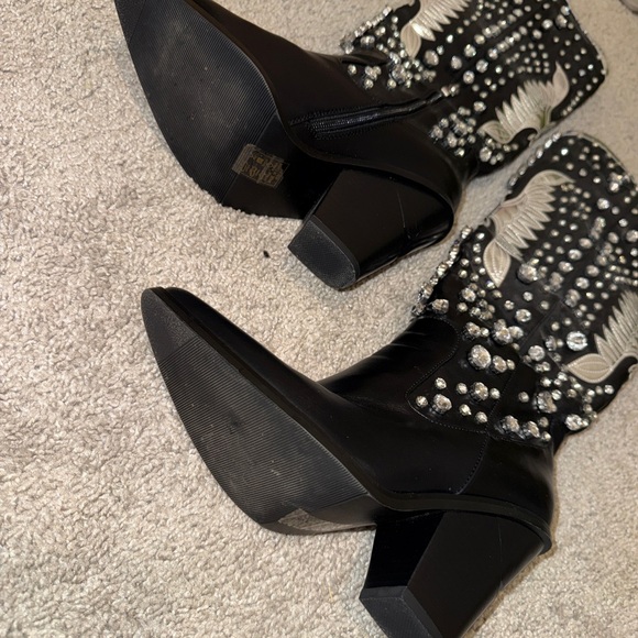 Azalea Wang Upbeat black western boot - Picture 3 of 4